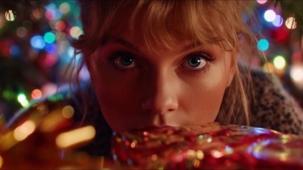 Taylor Swift - Christmas Eve Countdown (2026)