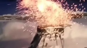 Взрываем мощные петарды в вечернем лесу 🧨