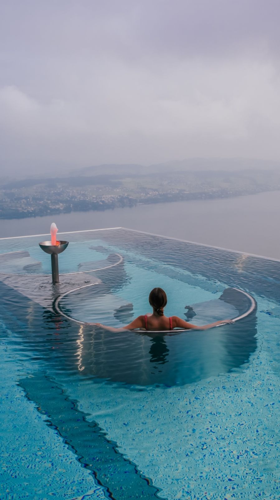 КУРОРТ ЗНАМЕНИТОСТЕЙ смотреть онлайн