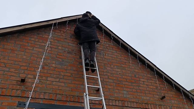 Продолжаем готовиться к Новому году... смотреть онлайн