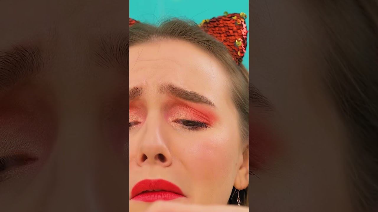 девушка налила яйцо в свой рот смотреть онлайн