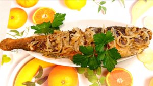 ТЕРПУГ жареный на сковороде с луком, вкусная рыбка! Пошаговый рецепт!