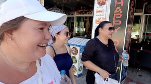 Ну и КТО ВРЕТНа пляж⛱С СОСЕДЯМИСравниваем цены РОССИЯТУРЦИЯЛена КОРМИТ КОШЕК