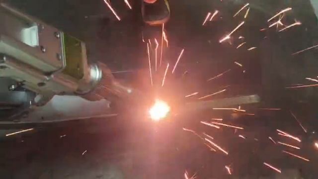 Лазерная сварка XTLASER мощностью 6 кВт - четырехпроводная сварка смотреть онлайн