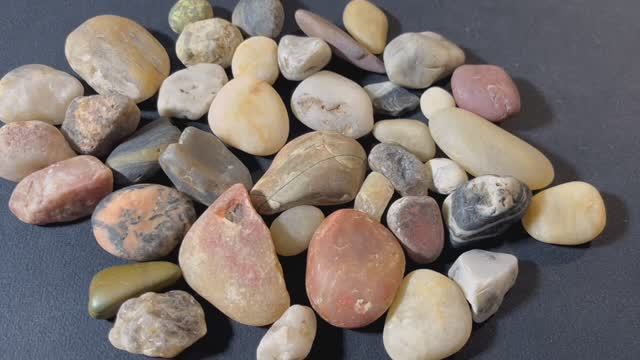 Речная Галька До и После галтовки