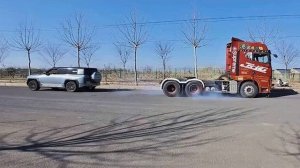 BYD U8 против фуры и тракторов — кто сильнее на перетягивании?!