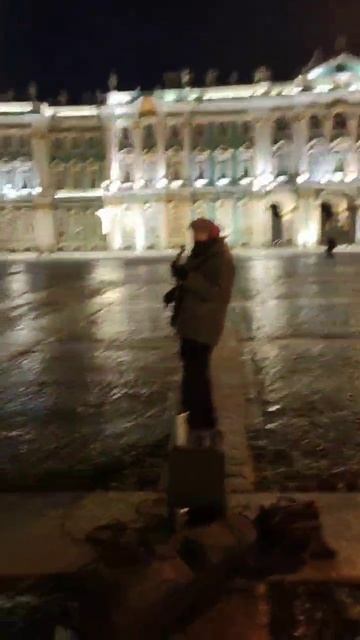 Необычные новогодние украшения в СПБ 2026