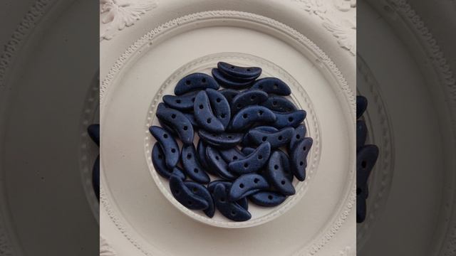 CzechMates Crescent — Metallic Suede Dark Blue смотреть онлайн