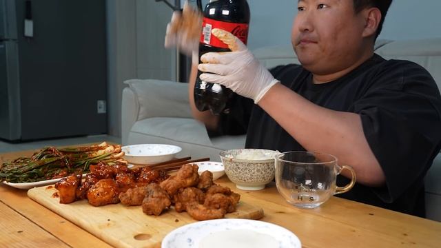 Мукбанг по Корейски, кушаем и наслаждаемся курочка смотреть онлайн