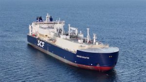 Первый российский ледокольный танкер для СПГ передан "Совкомфлоту".