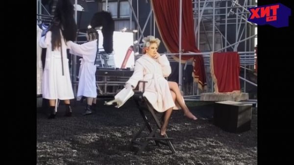 KYLIE MINOGUE — LIGHTS CAMERA ACTION