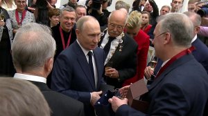 В Кремле состоялась церемония вручения государственных наград выдающимся россиянам.