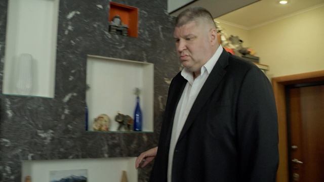 СашаТаня. Маргарита скрывает от Гены ребенка, подумал Гена и крадет его из чужой семьи смотреть онлайн