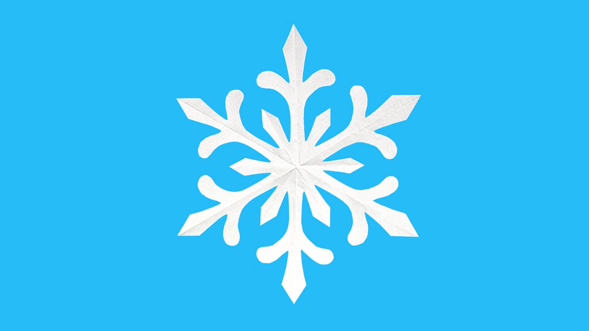 Как сделать снежинку из бумаги. Снежинка из бумаги. Новогодняя поделка смотреть онлайн