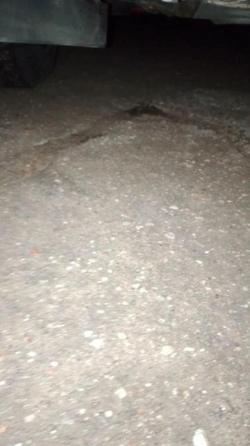 Периодически посматриваем под авто на контроль утечек технич. жидкостей смотреть онлайн