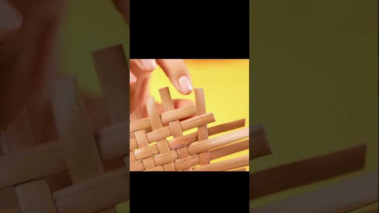 Бабушка обустроила свой собственный двор смотреть онлайн