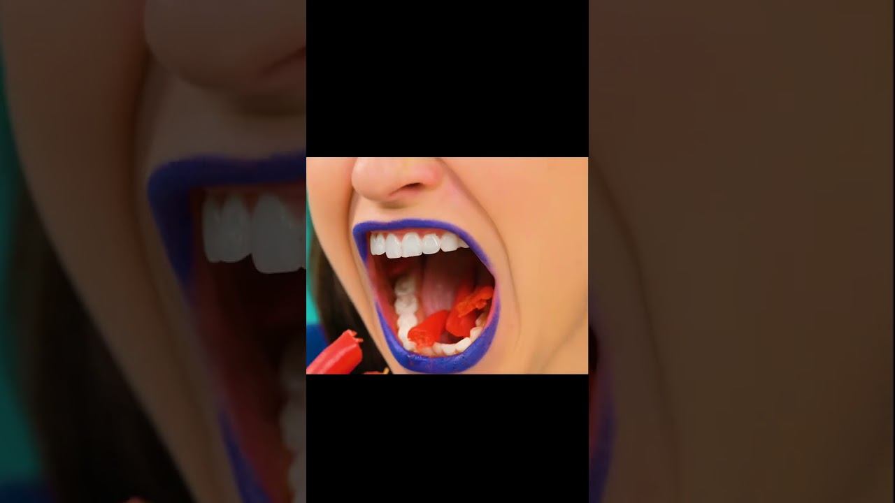 Девочка съела немного острых перцев. смотреть онлайн