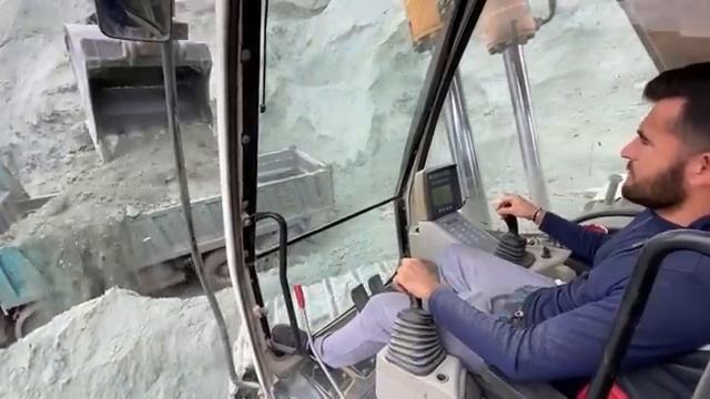 Экскаваторы Liebherr 994, 984, 976, 974, 964 для работы В Карьерах И Шахтах смотреть онлайн