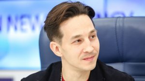 «Сидим с бобром за столом»: бывший упаковщик мебели Скрипка сражается за права на хит