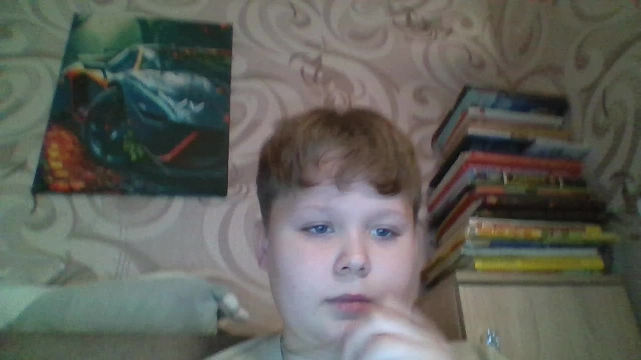 Пробуем конфеты из подарков!!!!!!!!!