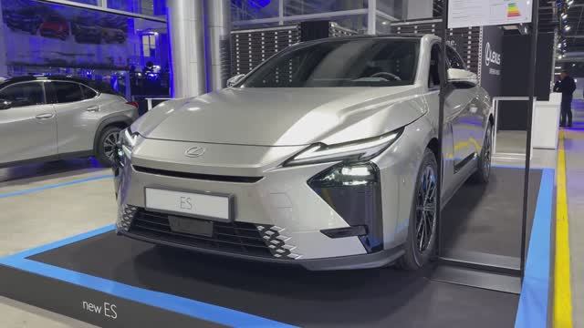 LEXUS ES 2026 обзор смотреть онлайн