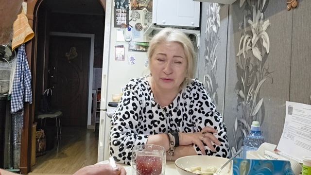 ПЕЛЬМЕНИ ДРЯНЬ НЕ БЕРИТЕ!ДОМА ЛАЗАРЕТ! смотреть онлайн