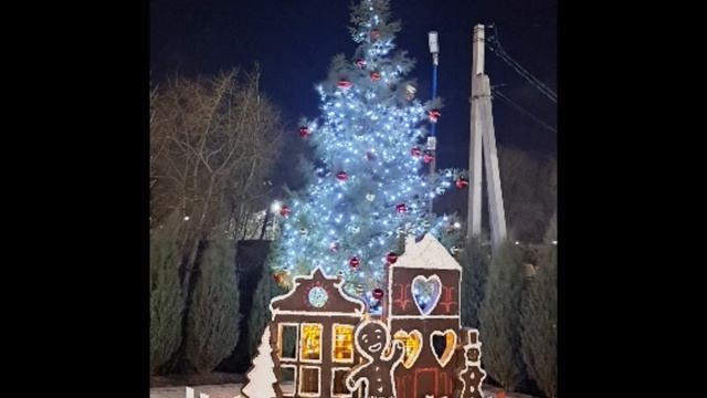 Новогодняя атмосфера в городе. смотреть онлайн