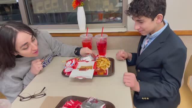 Наше большое братское путешествие. ПЕРЕВОД. Арнак смотреть онлайн