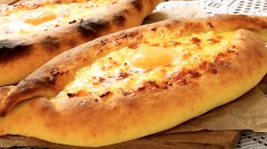 Хачапури по-аджарски. Очень простой и быстрый рецепт.