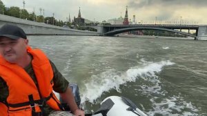 Москва, Кремль #пвхлодка #лето #краснаяплощадь #boating