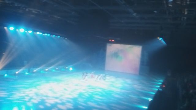 кончаеца представление на новый год