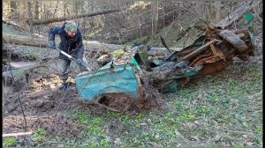 Достали РЕТРО АВТОМОБИЛЬ СМЗ из оврага  Металлокоп  Коп металлолома Металлоискатель
