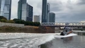 На ПВХ лодке по центру Москвы! Кремль! #москвасити  #лодка #лето #москва #пвхлодка