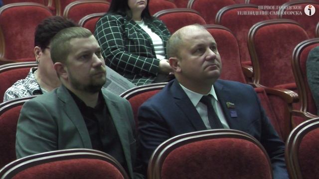 Депутаты Саяногорска приняли муниципальный бюджет на 2026 год смотреть онлайн