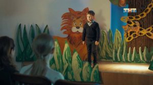 СашаТаня. Утренник у Алеше. Катя случай научила его стиху «вышел заяц на крыльцо»