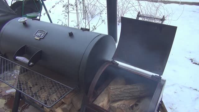 ПОКАЗЫВАЮ КАК ПРОВЕСТИ ГЕНЕРАЛЬНУЮ ЧИСТКУ ВАШЕГО СМОКЕРА OKLAHOMA JOE!) смотреть онлайн