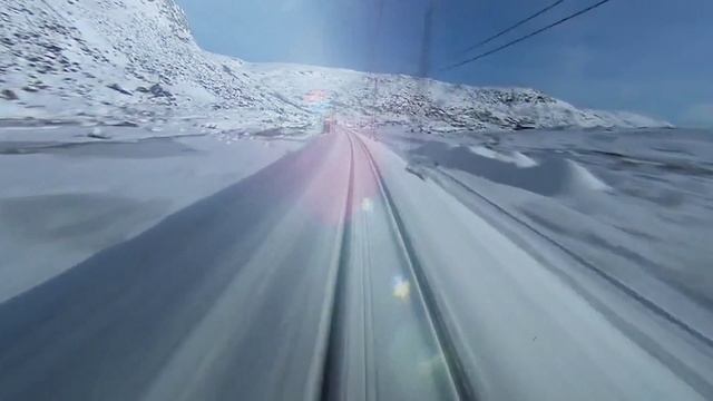 ЭКСПРЕСС СЧАСТЬЯ! Под Новый год обязательно случаются чудеса! Песня от души и для души! смотреть онлайн