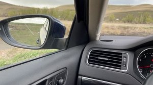 Автоматическое опускание зеркала при движении задним ходом. Скрытые функции Volkswagen Jetta, Tiguan