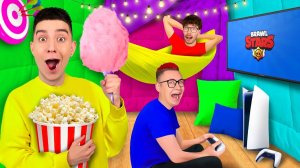 24 Часа в ДОМИКЕ из ПОКРЫВАЛ