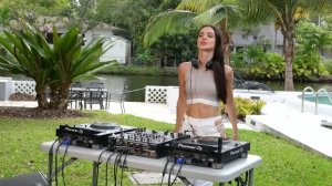 Анастасия Сотникова - В пустом кафе Remix