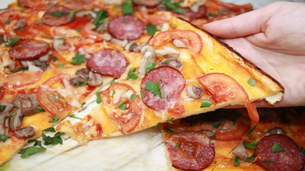 Пицца на тоненьком тесте без раскатки, все очень просто. смотреть онлайн