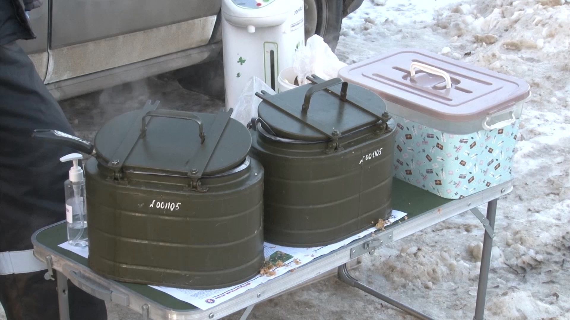 В Рязани волонтеры помогают тем, кто оказался за чертой бедности смотреть онлайн