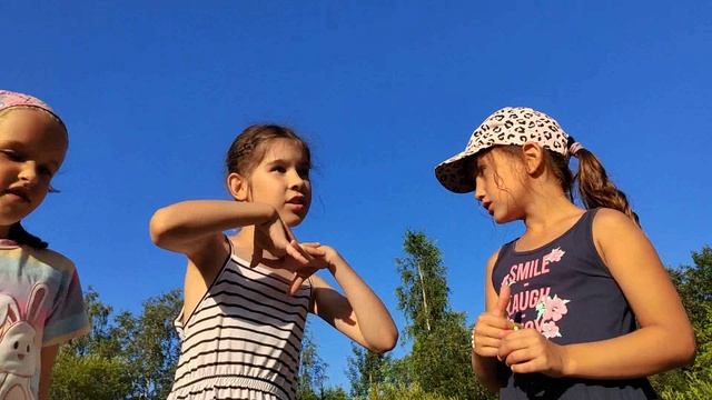 ДЕВЧАЧИЙ ЧАТ смотреть онлайн