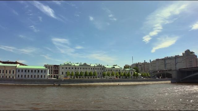 Другая Москва летом переход между мирами в одном городе 👀🔥 смотреть онлайн