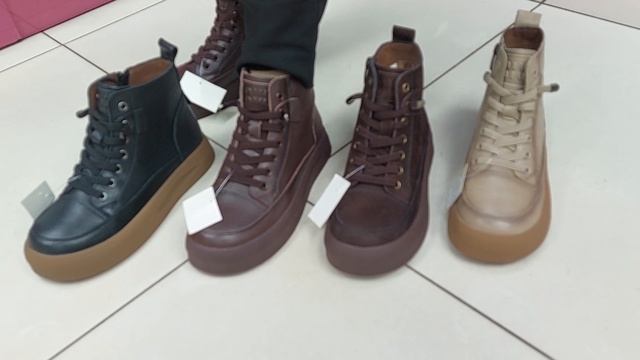 ОБУВЬ GRACIANA КОЛЛЕКЦИЯ ВЕСНА КРОССОВКИ БОТИНКИ ТУФЛИ С 33 РАЗМЕРА ПО 43 ПРОСПЕКТ ВЕРНАДСКОГО смотреть онлайн