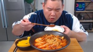 Мукбанг по Корейски, кушаем и наслаждаемся. Эпический пир.