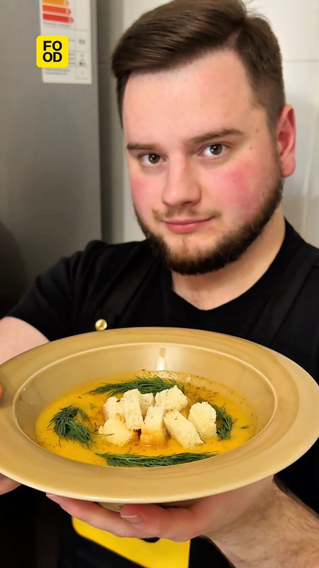 Ароматный суп-пюре из белокочанной капусты по рецепту нашего контент-креатора Виталия Ворожцова ✨ смотреть онлайн