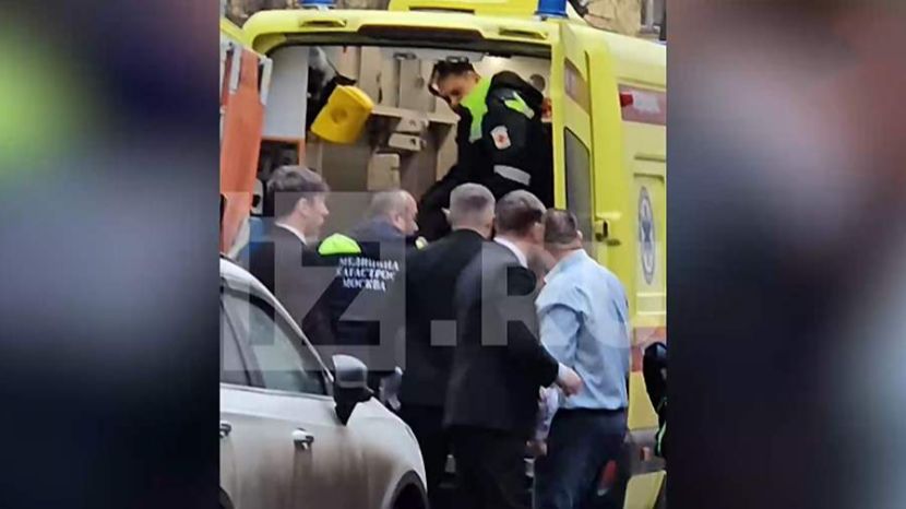 Появились кадры госпитализации народной артистки Веры Алентовой смотреть онлайн