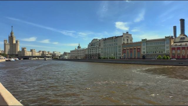 Москва какой ты её не видел летняя прогулка между двумя мирами 🌆☀️ смотреть онлайн