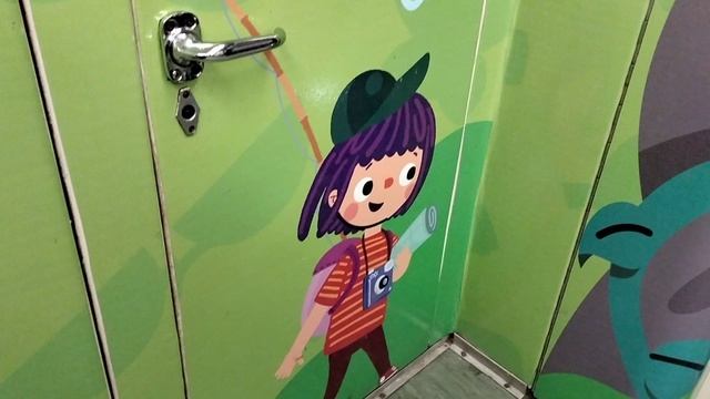 Опять попала в детский вагон, только по-другому оформлен. смотреть онлайн